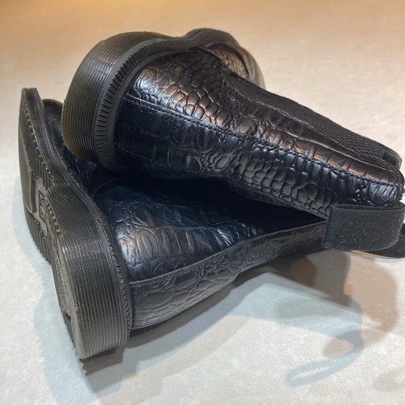 Dr. Martens women’s  Flora Croc Chelsea Boot Size 6 black ⭐️⭐️⭐️ - Picture 10 of 17